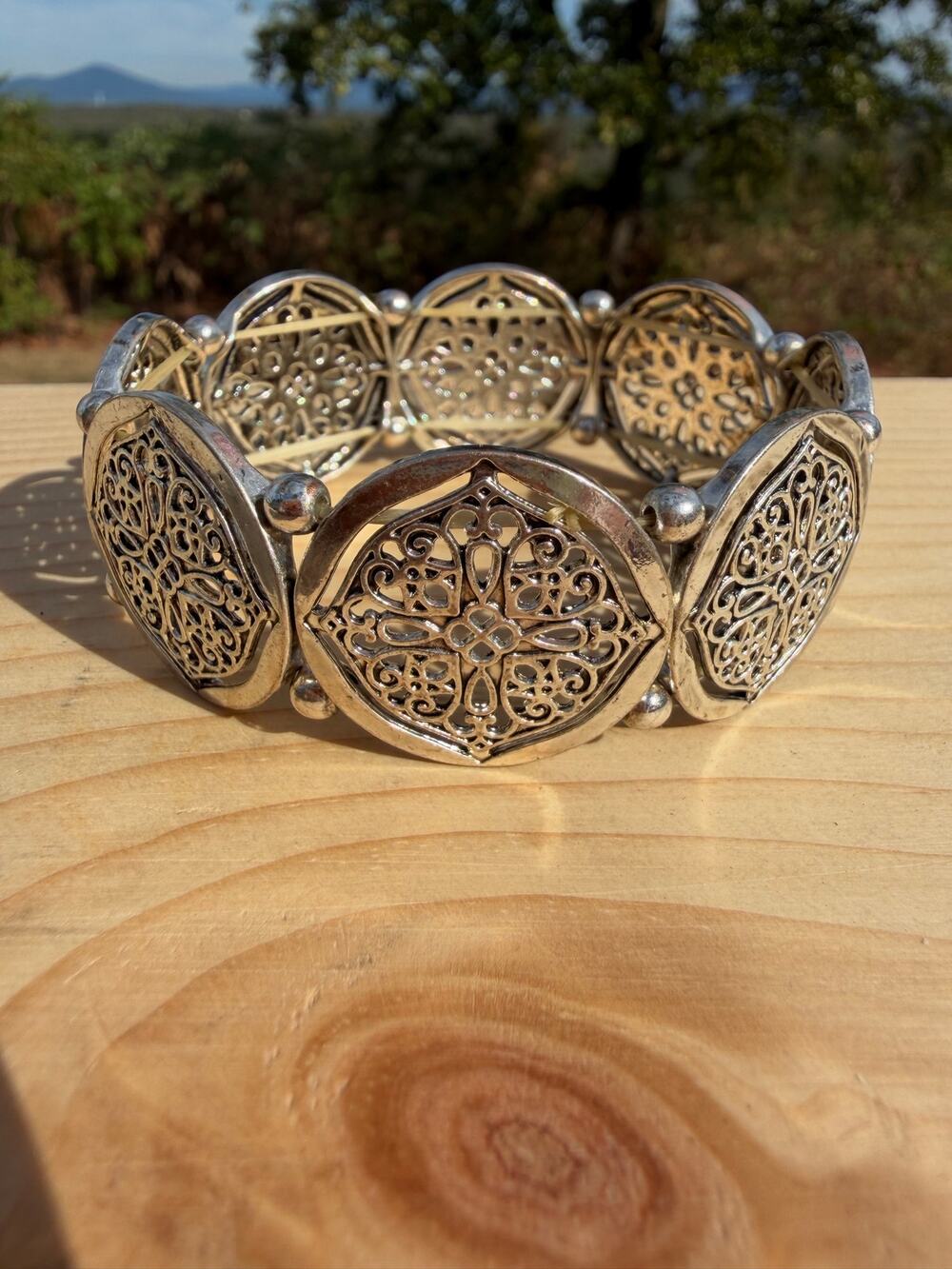 Paparazzi Filigree Fanfare Silver Stretch Bracelet Ornate Boho Panel Disc